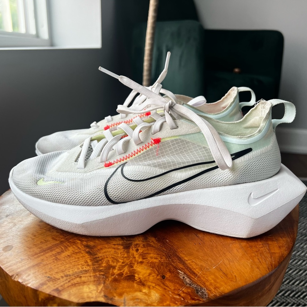 Nike Vista Lite - Women’s size 7 shoes